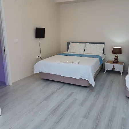 Ξενοδοχείο με διαμερίσματα Yesilyurt 3*