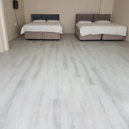 Ξενοδοχείο με διαμερίσματα Yesilyurt 3*